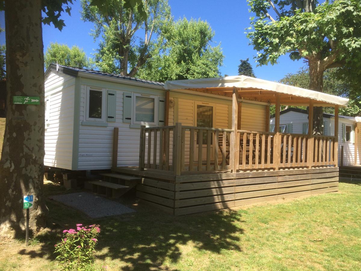 Camping Les Etoiles Saint-Sornin-Lavolps エクステリア 写真