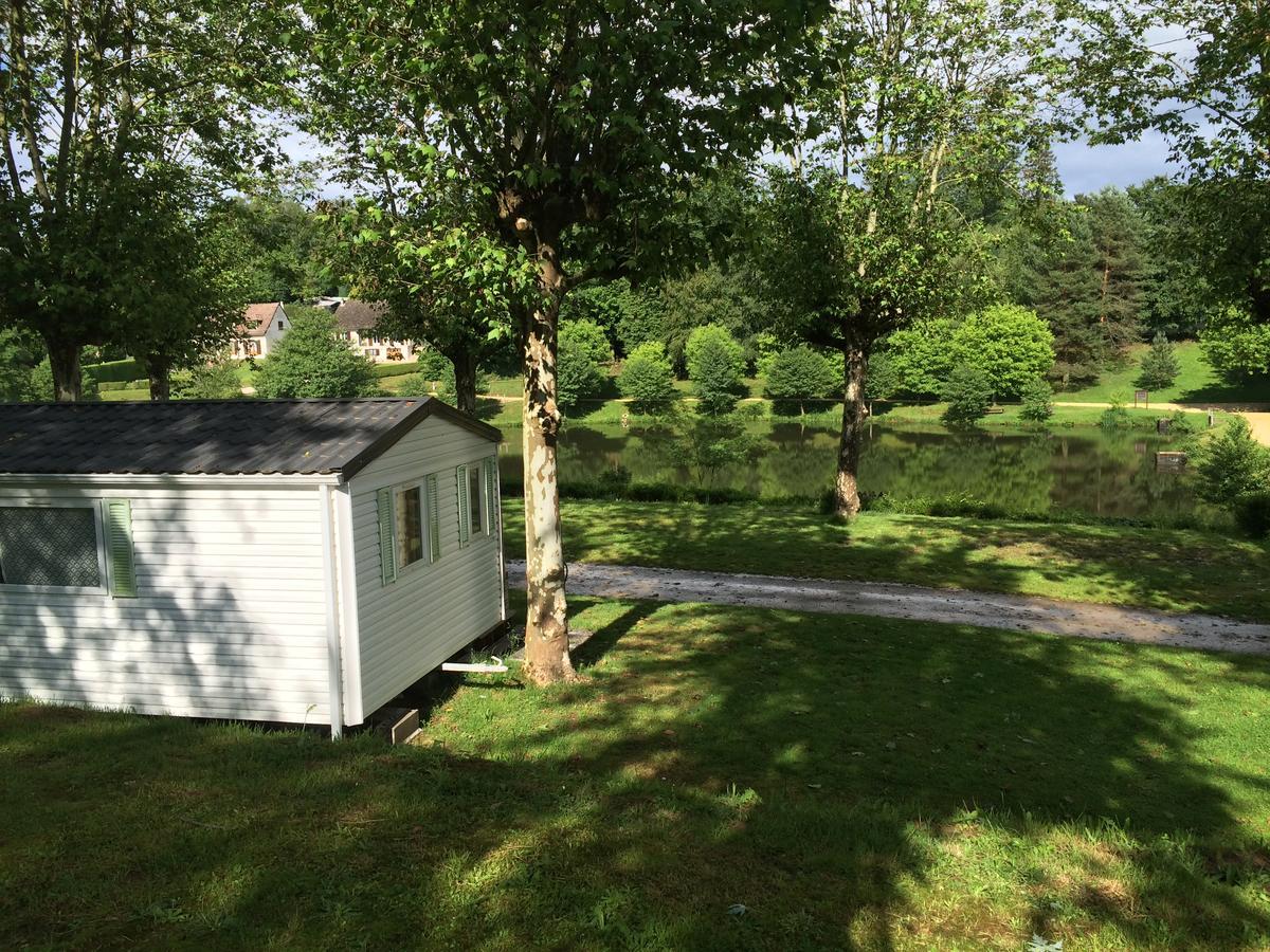 Camping Les Etoiles Saint-Sornin-Lavolps エクステリア 写真